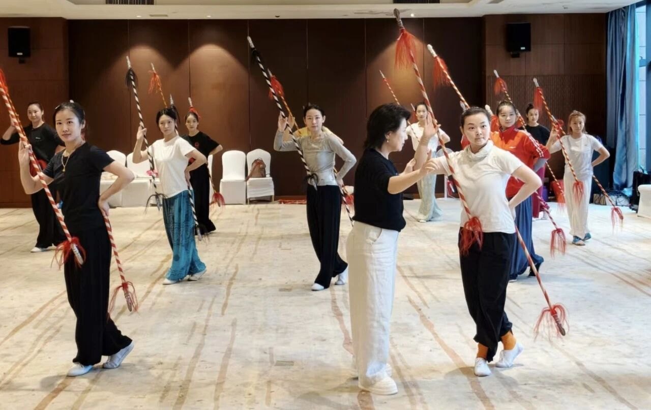 国家京剧院“京剧武旦人才培养班”集训:主教老师闫巍授课