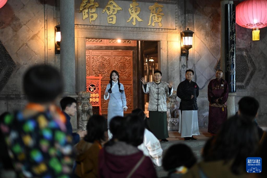 天津广东会馆门楼(石匾“廣東會館”)