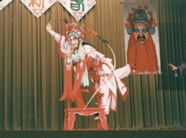 宋丹菊演出京剧《改容战父》剧照
