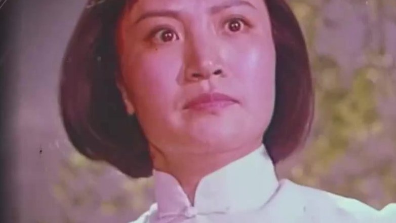 现代京剧《杜鹃山》中杨春霞饰演的党代表柯湘(近景)